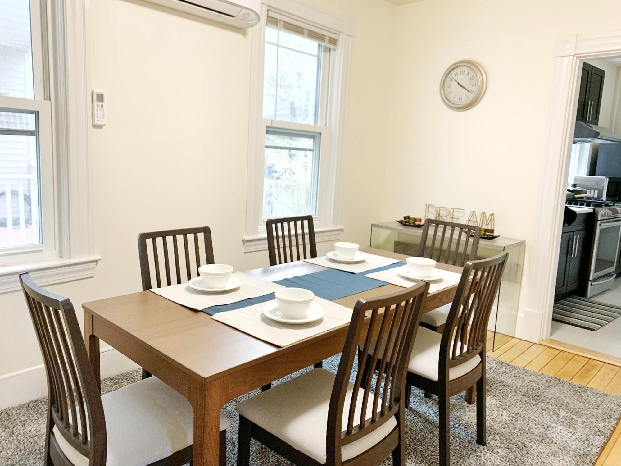 Best Location At Harvard University! 4 Bedroom Apartment! Two Units Available! 케임브리지 외부 사진